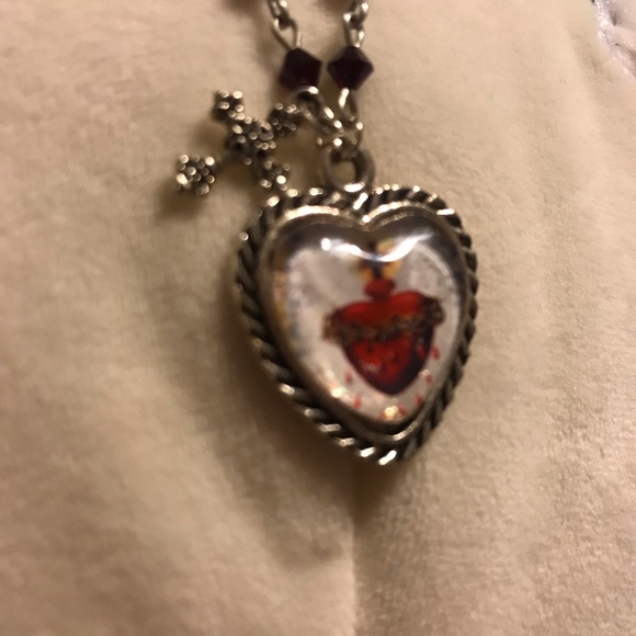 Flaming heart necklace with a cross charm - Picture 9 of 12